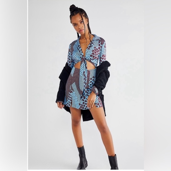 Free People 💎 Miki Dress Mini V-Neck Front-Tie Closure Waist Cut Out Size XS NWT - Picture 4 of 16